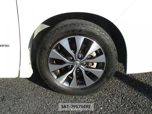 Nissan SERENA 2018-08 8355572-7