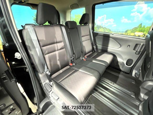 Nissan SERENA 2018-03 8355564-9