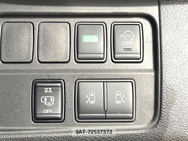 Nissan SERENA 2018-03 8355564-6
