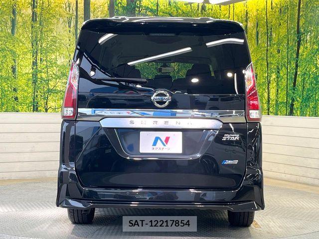 Nissan SERENA 2018-01 8355567-15