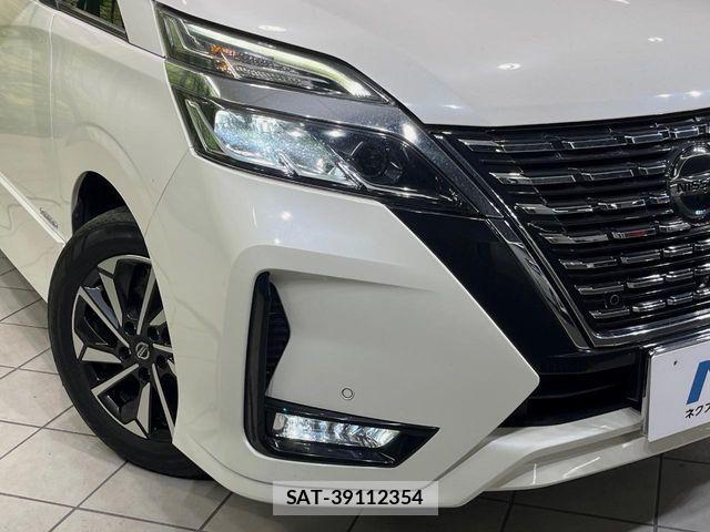 Nissan SERENA 2021-11 8355565-11