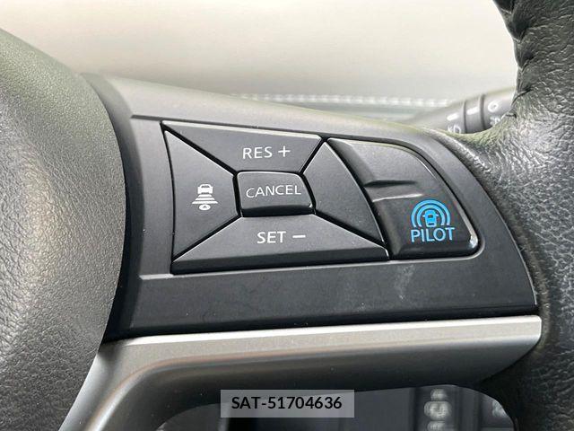 Nissan SERENA 2017-02 8355573-6