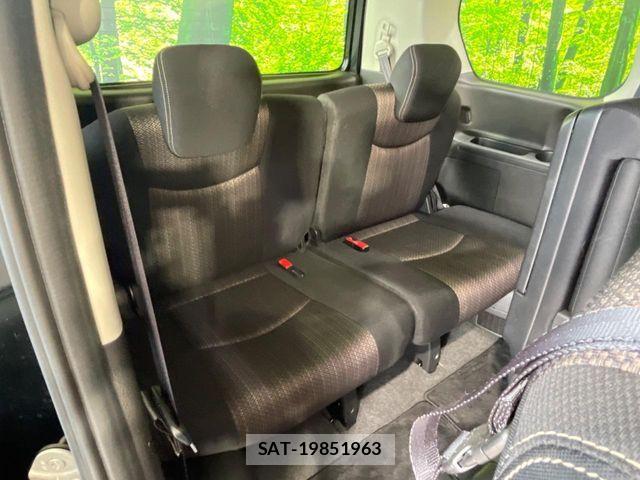 Nissan SERENA 2014-01 8355579-9