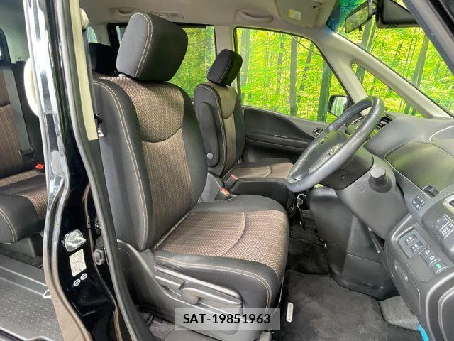 Nissan SERENA 2014-01 8355579-7