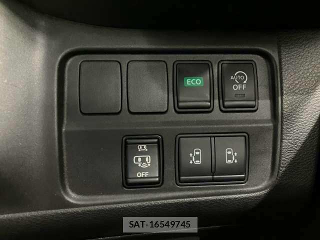 Nissan SERENA 2018-03 8355578-3