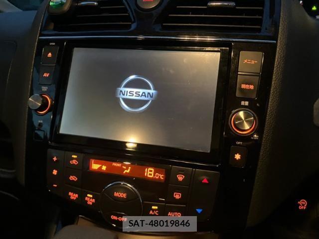 Nissan SERENA 2014-01 8368654-12
