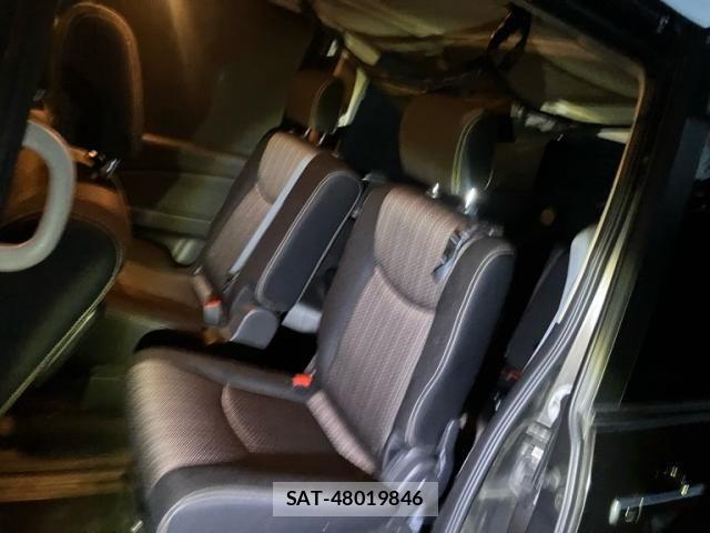 Nissan SERENA 2014-01 8368654-16