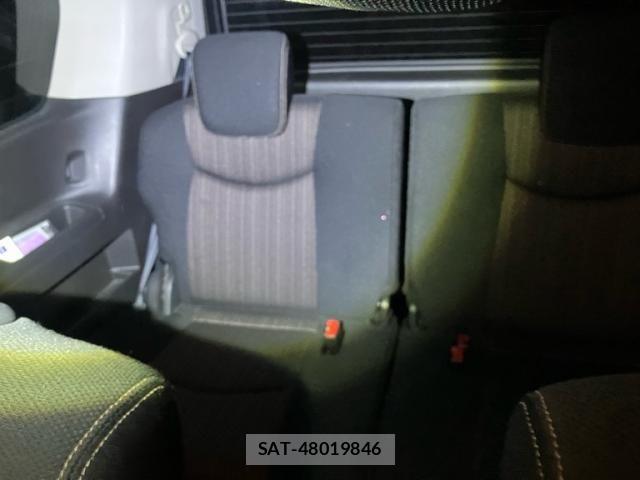 Nissan SERENA 2014-01 8368654-17