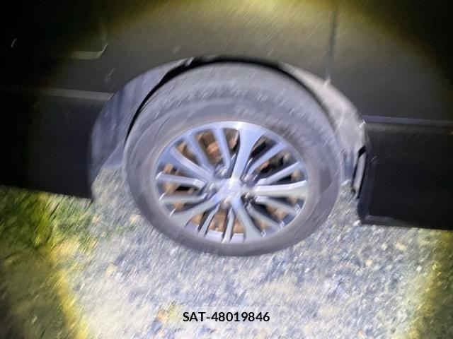 Nissan SERENA 2014-01 8368654-4
