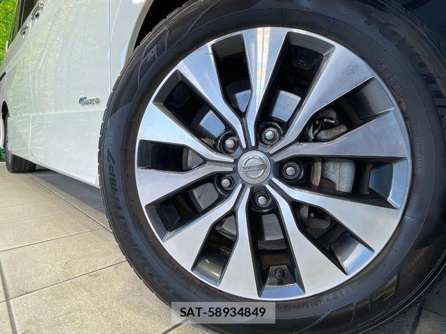 Nissan SERENA 2017-08 8368618-12