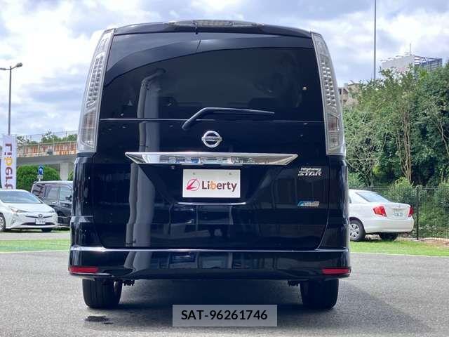 Nissan SERENA 2012-08 8368642-9