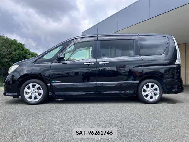 Nissan SERENA 2012-08 8368642-11