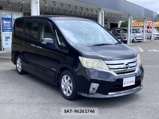 Nissan SERENA 2012-08 8368642-6