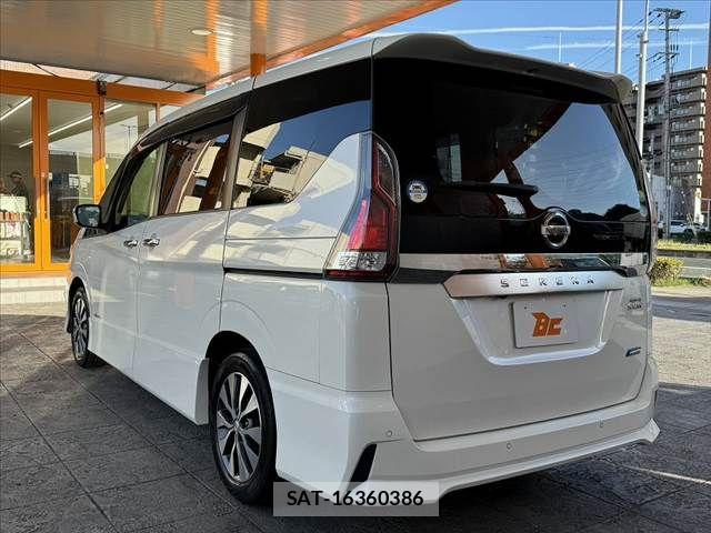 Nissan SERENA 2016-09 8368636-14