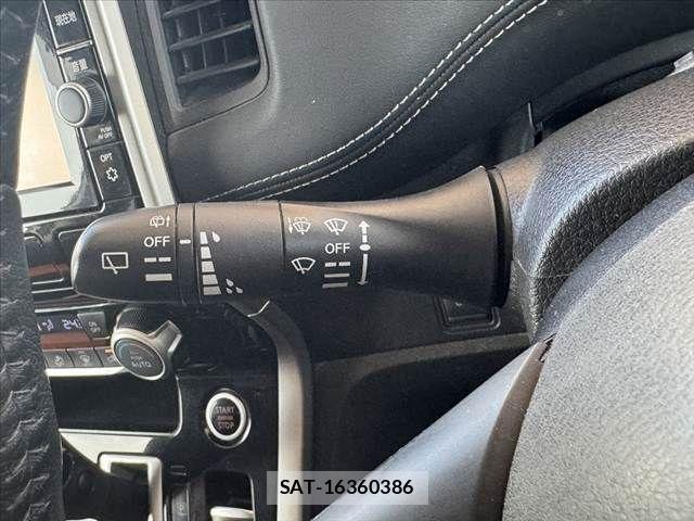 Nissan SERENA 2016-09 8368636-29