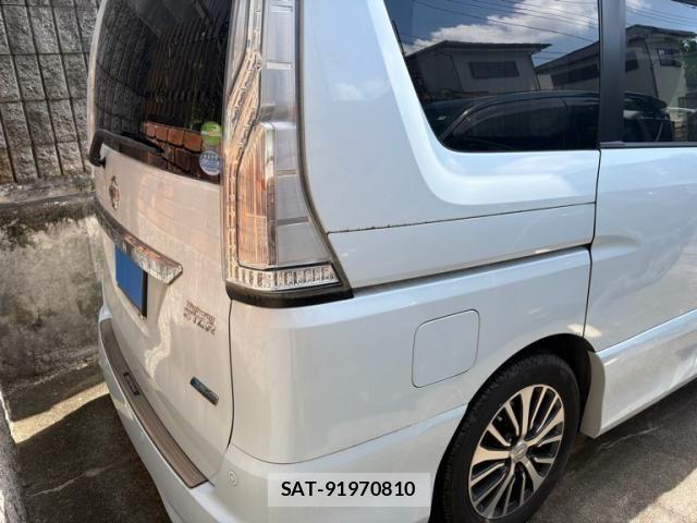 Nissan SERENA 2014-06 8368638-2