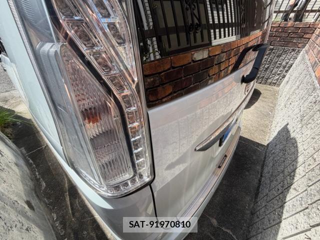 Nissan SERENA 2014-06 8368638-3