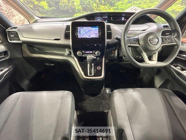 Nissan SERENA 2018-03 8368637-1