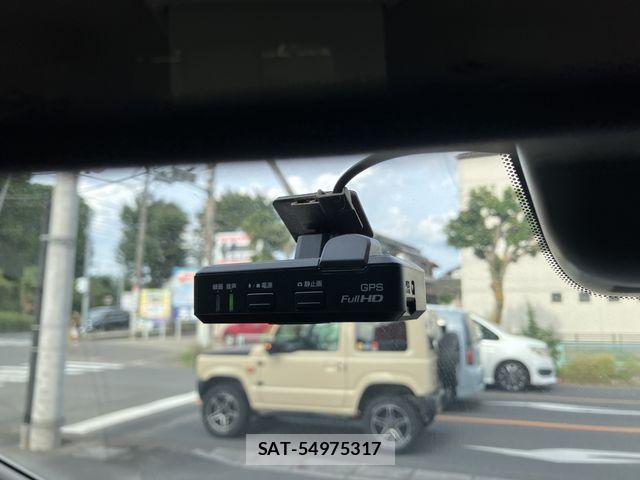Nissan SERENA 2015-07 8368635-10