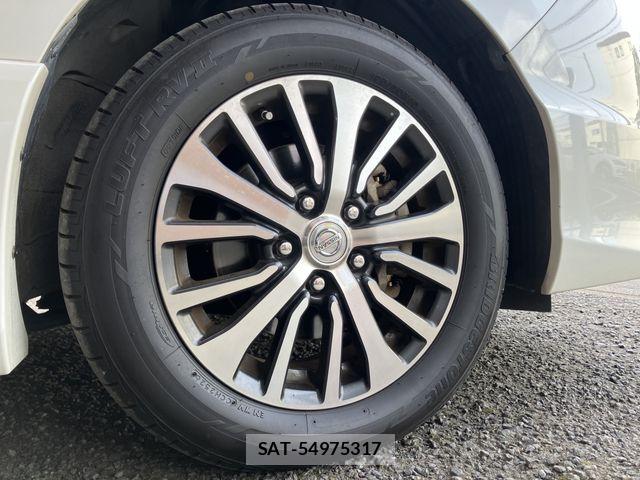 Nissan SERENA 2015-07 8368635-12