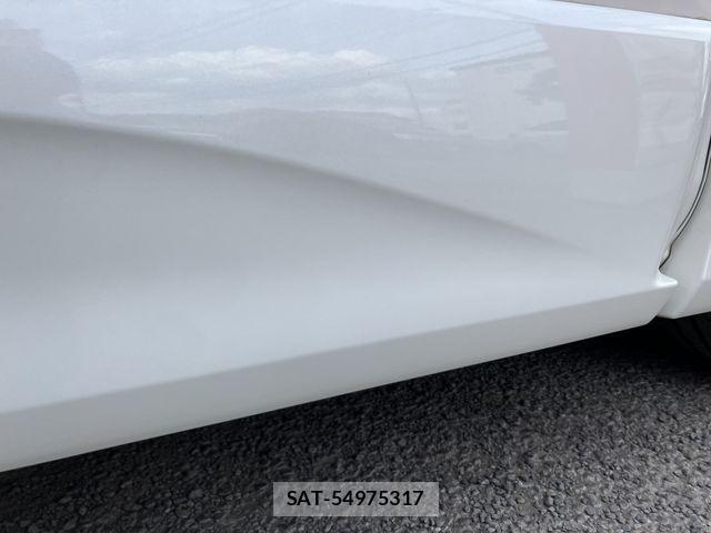 Nissan SERENA 2015-07 8368635-21