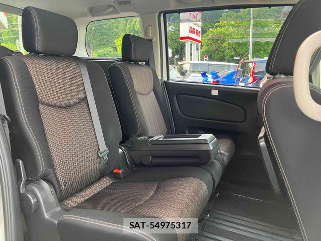 Nissan SERENA 2015-07 8368635-5