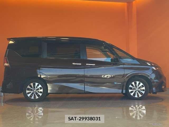 Nissan SERENA 2017-10 8368620-9