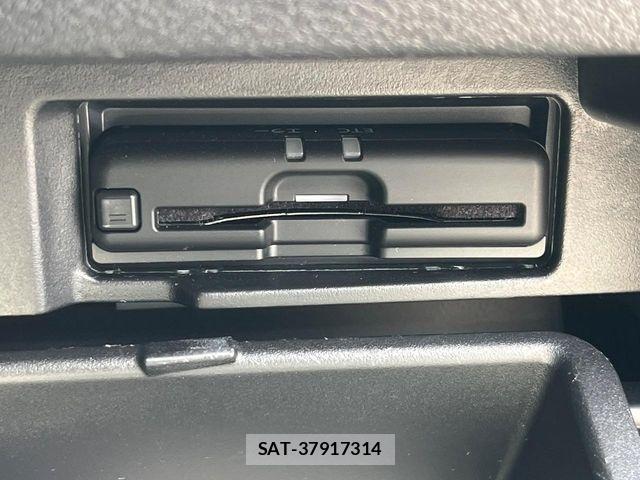 Nissan SERENA 2019-09 8368609-6