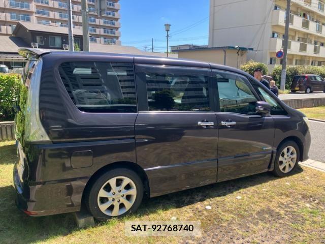 Nissan SERENA 2013-08 8368653-2