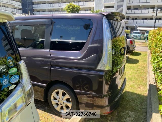 Nissan SERENA 2013-08 8368653-3