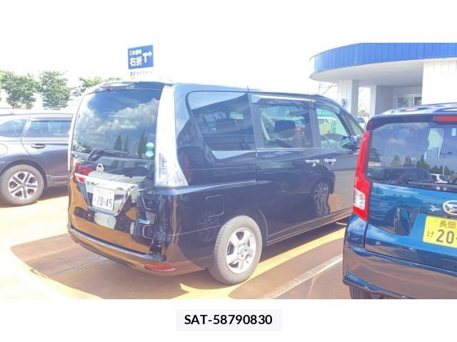 Nissan SERENA 2013-11 8368630-2