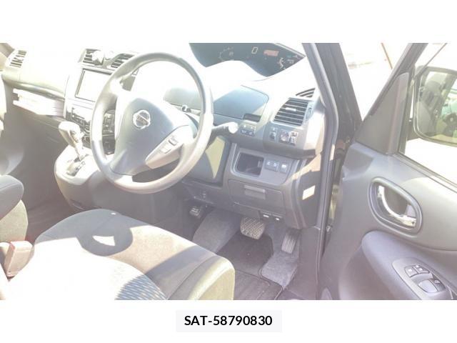 Nissan SERENA 2013-11 8368630-3