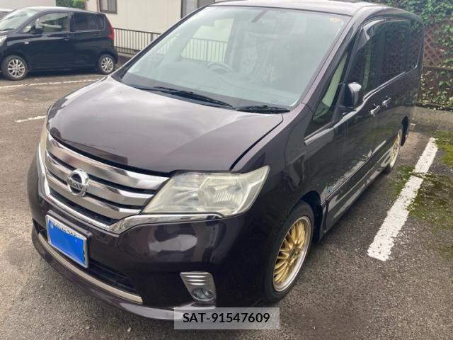 Nissan SERENA 2013-11 8368651-2