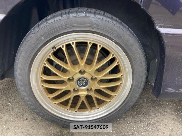 Nissan SERENA 2013-11 8368651-5