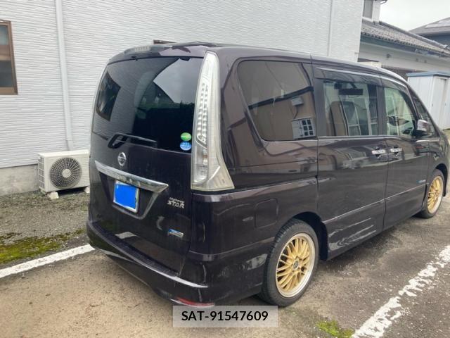 Nissan SERENA 2013-11 8368651-6