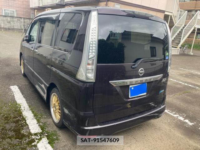 Nissan SERENA 2013-11 8368651-7