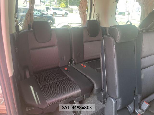 Nissan SERENA 2017-01 8368623-17