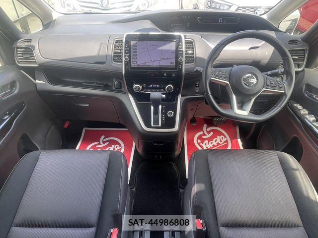 Nissan SERENA 2017-01 8368623-1