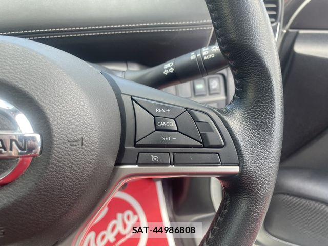 Nissan SERENA 2017-01 8368623-27