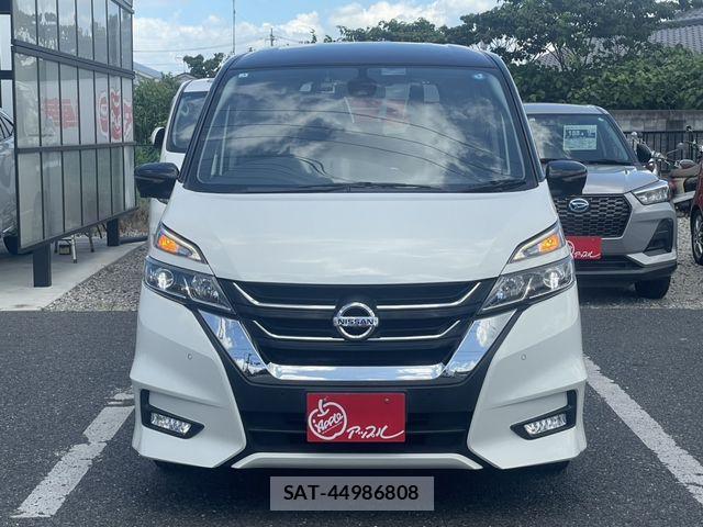 Nissan SERENA 2017-01 8368623-6