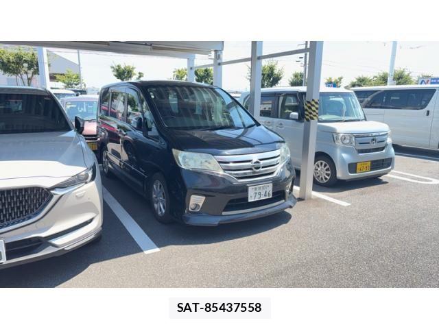 Nissan SERENA 2012-10 8368649-0
