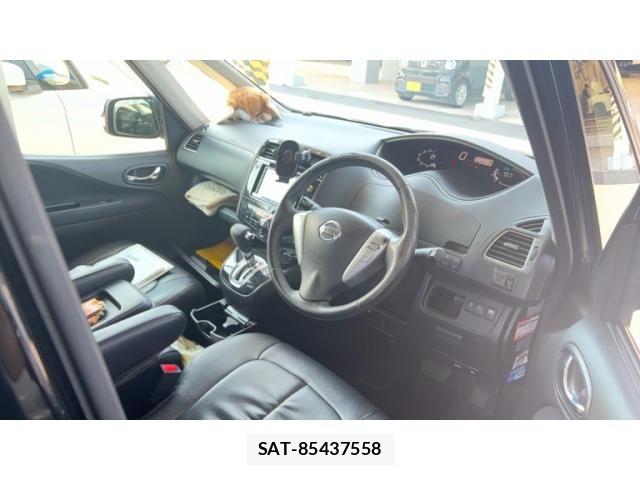 Nissan SERENA 2012-10 8368649-10