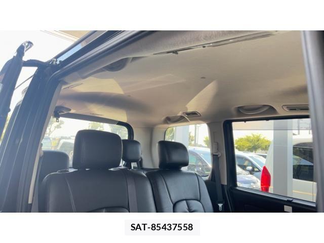 Nissan SERENA 2012-10 8368649-12