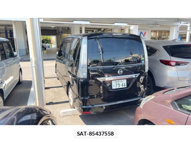 Nissan SERENA 2012-10 8368649-1