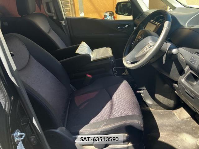 Nissan SERENA 2013-09 8368656-9