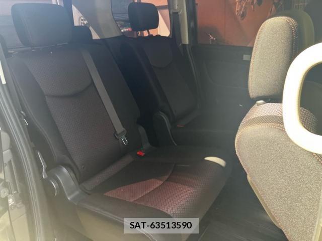 Nissan SERENA 2013-09 8368656-10