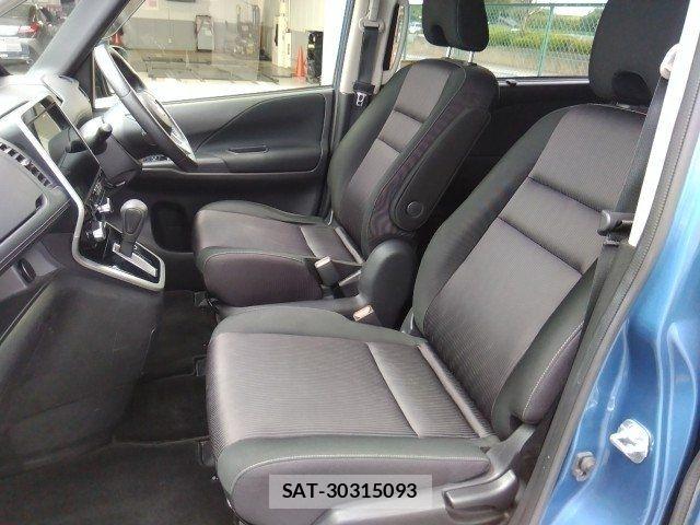 Nissan SERENA 2018-01 8368628-10