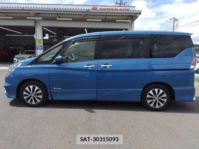 Nissan SERENA 2018-01 8368628-15