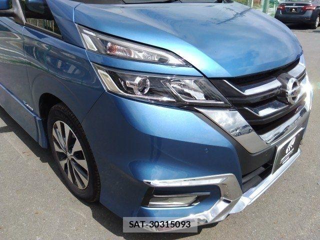 Nissan SERENA 2018-01 8368628-20
