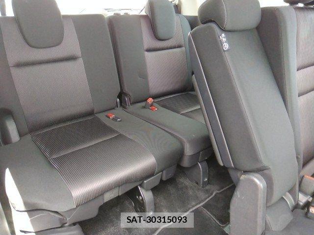 Nissan SERENA 2018-01 8368628-22
